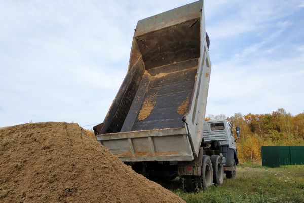 Topsoil Delivery in Palmetto