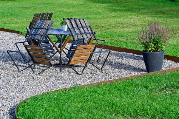 Metal Edging Installation in Palmetto