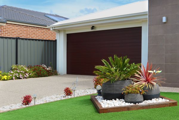 Front Yard Landscaping in Palmetto